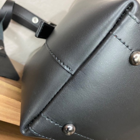 Arya Couture Firenze Hobo Bucket Bag - Picture 10 of 16